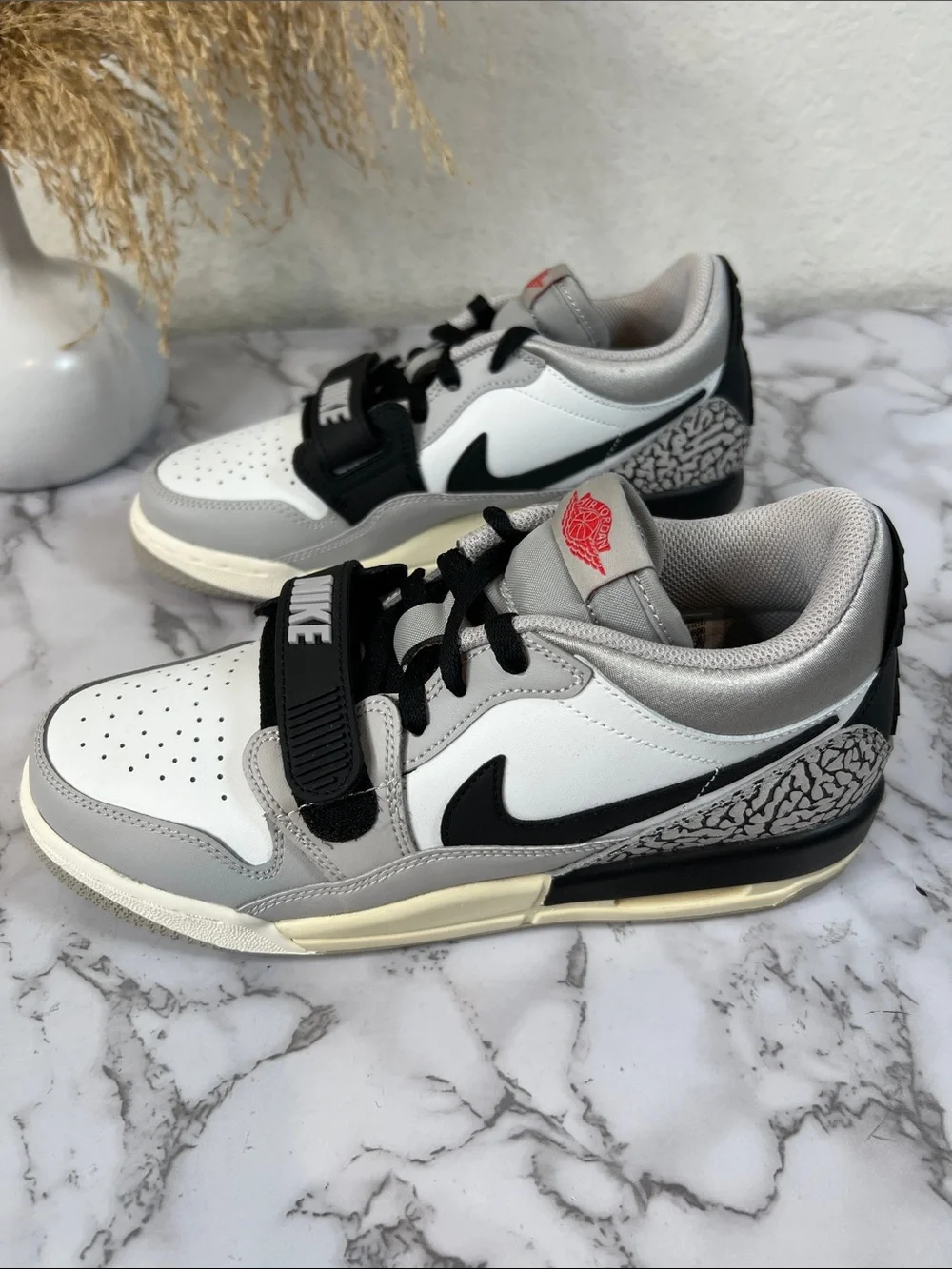 Jordan Legacy 312 Low Sizes 8.5 Women’s /7 Youth